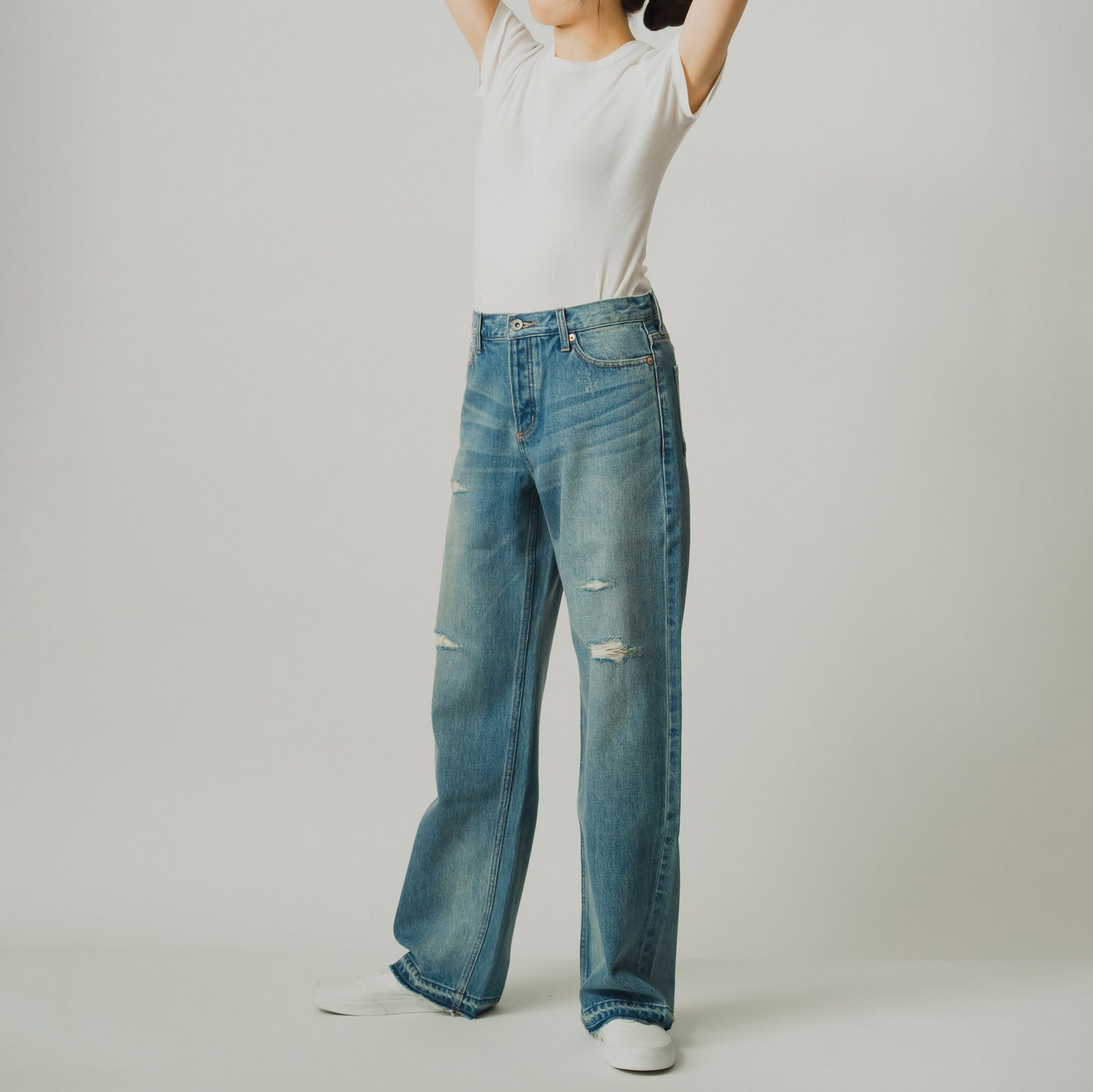 Mid-rise Boyfriend Crashed Denim (60987)