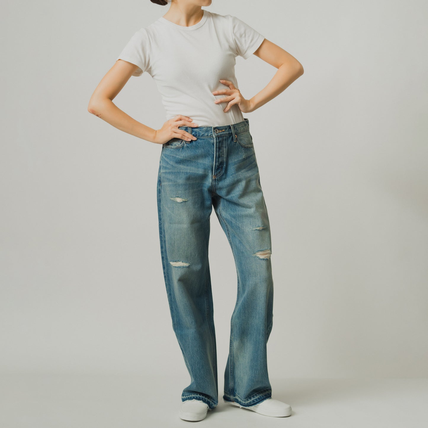Mid-rise Boyfriend Crashed Denim (60987)